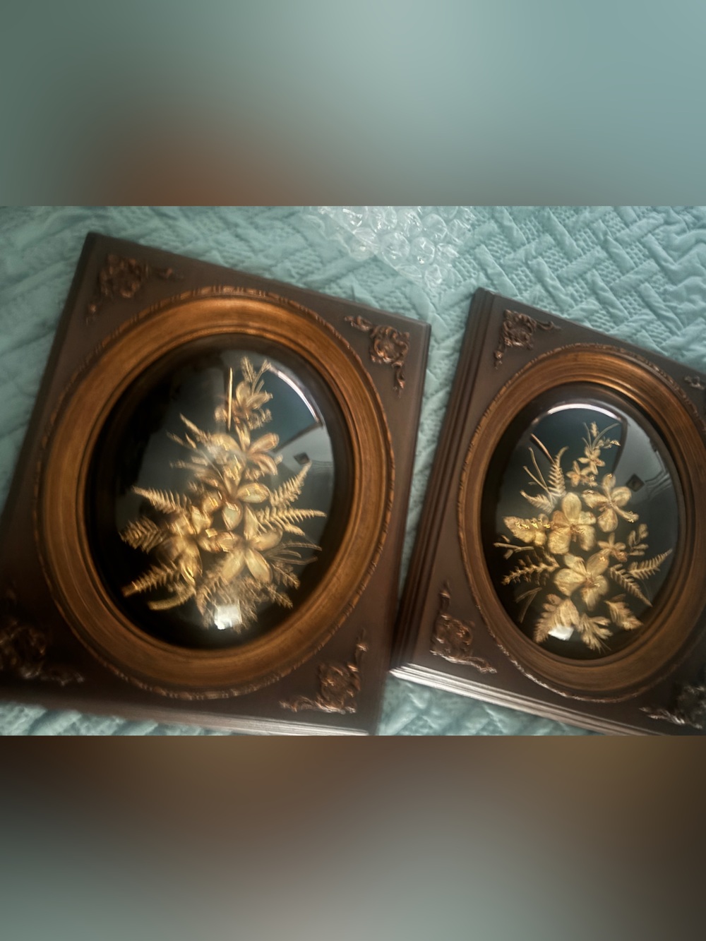 Saburo Inc. Real Hawaiian Flowers 24K Gold Plated Bubble Wood Frame set of 2
